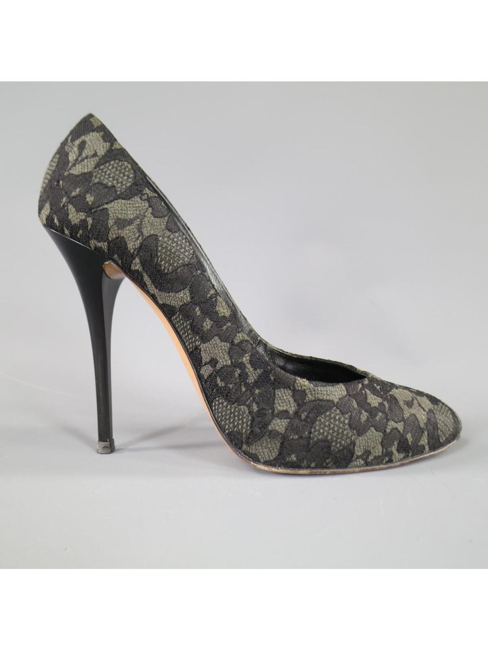 GIUSEPPE ZANOTTI Size 7.5 Grey Black Lace Pumps